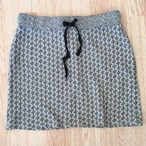LOFT Black & White Knit Jogger Mini Skirt S